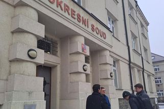 Nikdo si nestěžoval. Vychovatelky z jeslí obžalované za trápení dětí odmítly u soudu vinu - Novinky